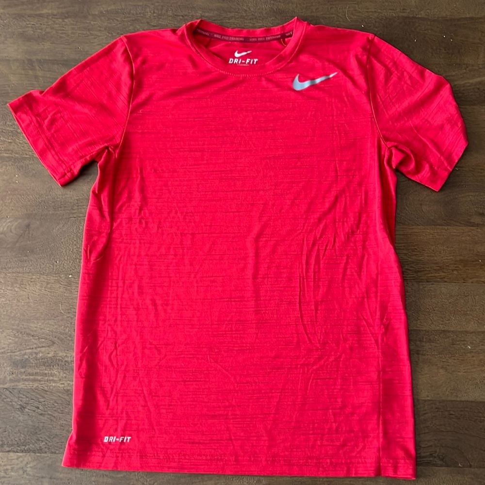 Nike Dri-Fit training shirt, M, NWOT, red